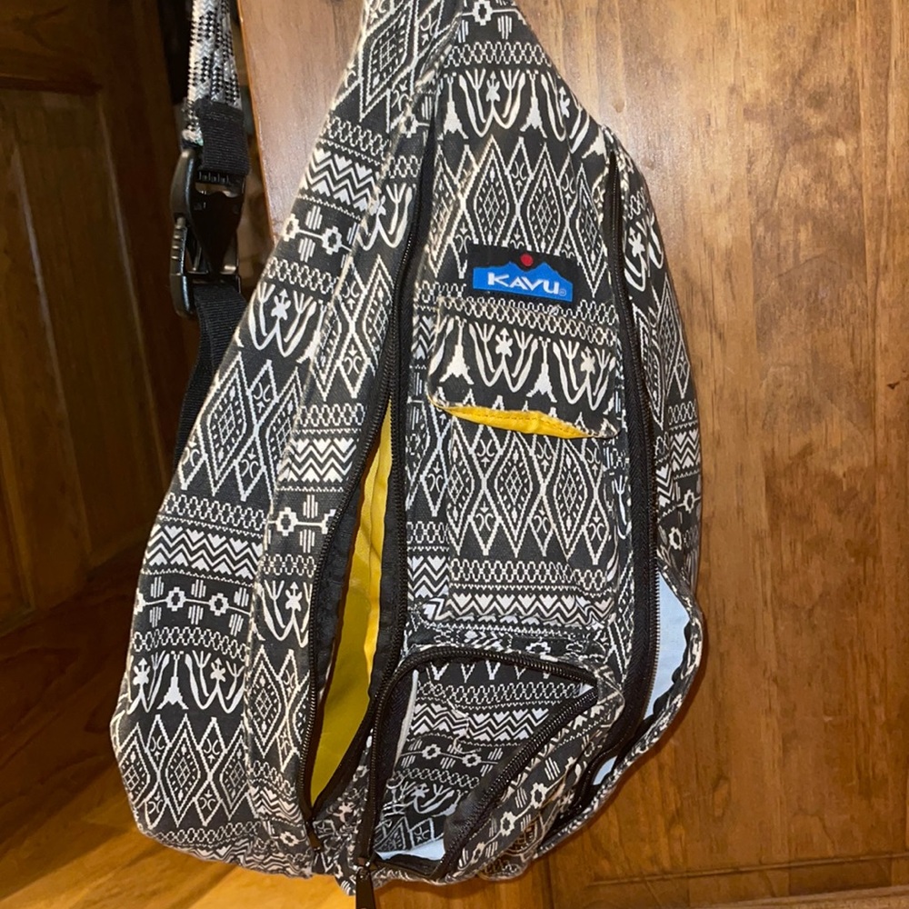 Aztec print Kavu crossbody
